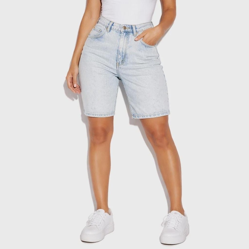 Vintage 1980s Denim Shorts High Waist Acid Wash Womens 2 Palmettos Blue Casual
